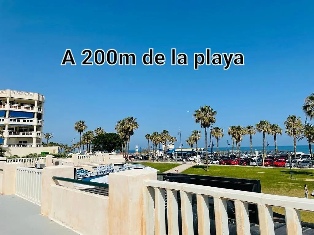 Costa Lago Beach 托雷莫利诺斯 0*,